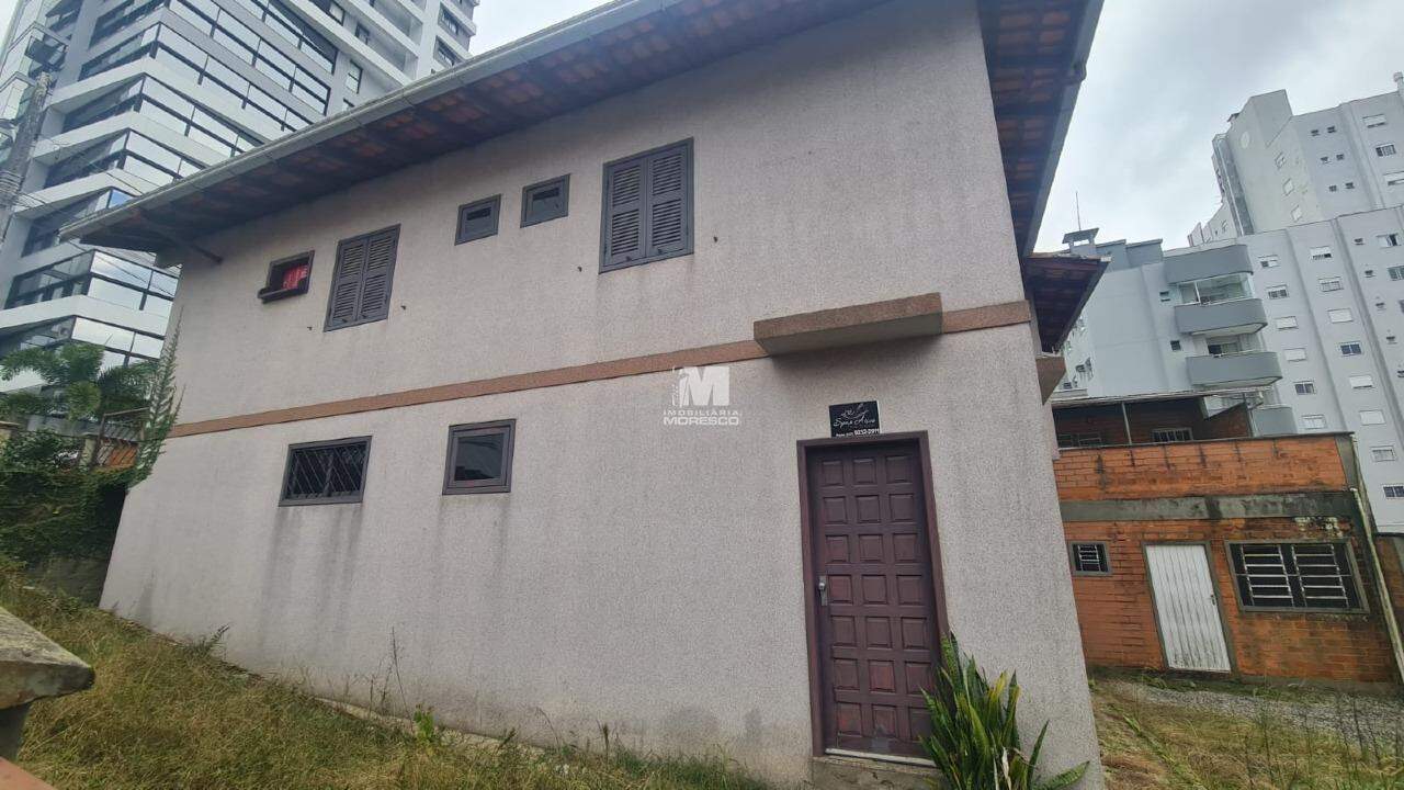 Casa à venda no bairro Centro I: 