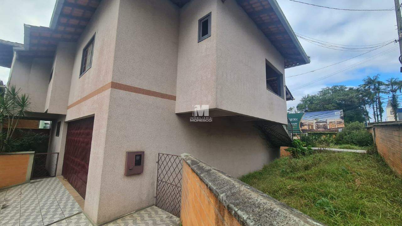 Casa à venda no bairro Centro I: 