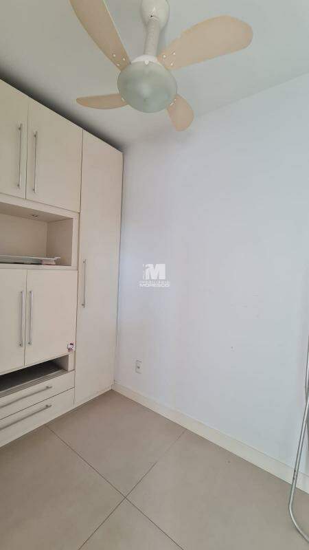 Apartamento para aluguel no bairro Centro: 