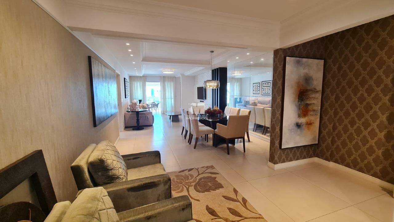 Apartamento para aluguel no bairro Centro: 
