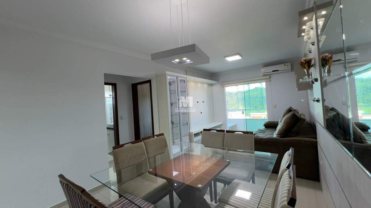 Apartamento à venda no bairro Souza Cruz: 