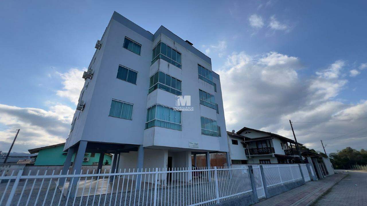 Apartamento à venda no bairro Souza Cruz: 