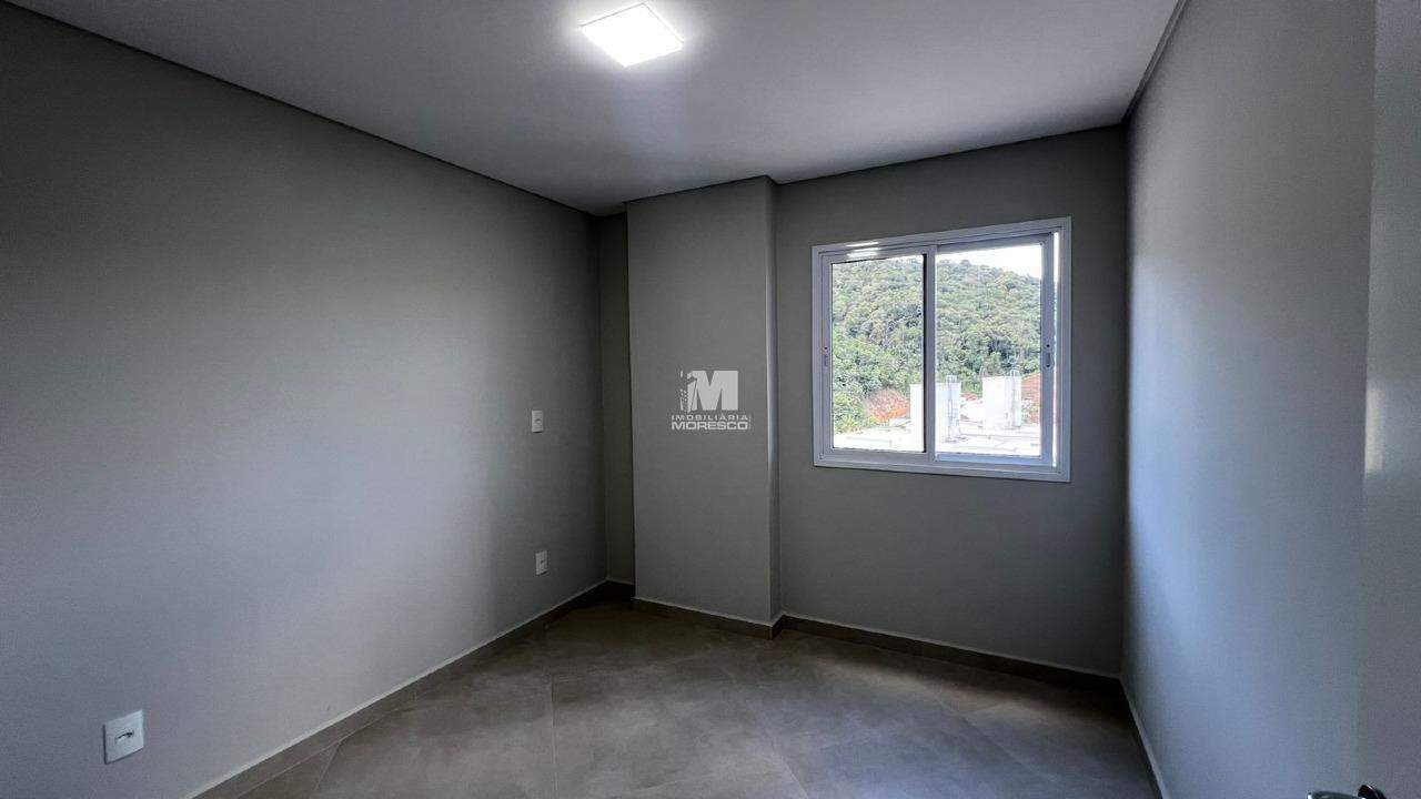Apartamento à venda no bairro Guarani: 