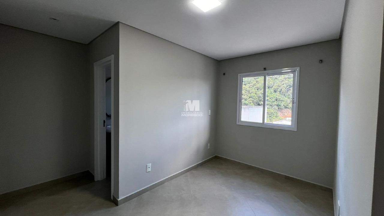 Apartamento à venda no bairro Guarani: 