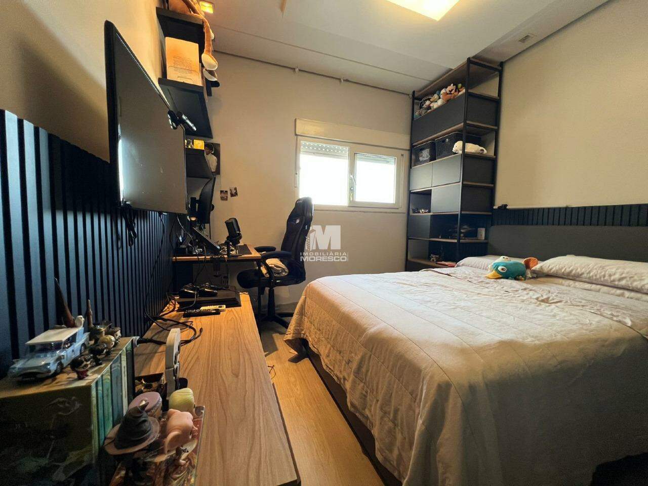 Casa à venda no bairro Centro I: 