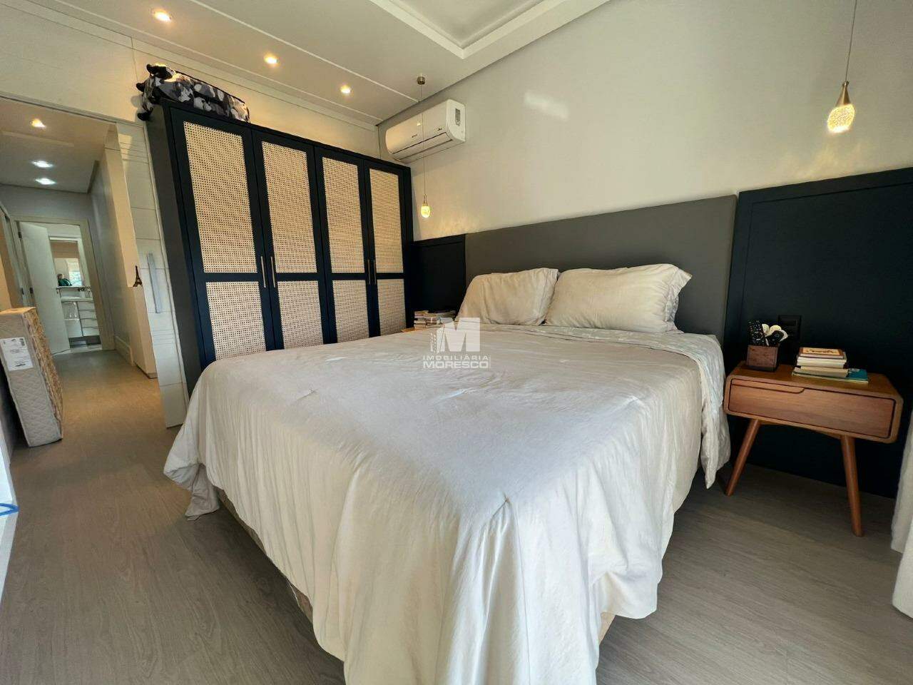 Casa à venda no bairro Centro I: 