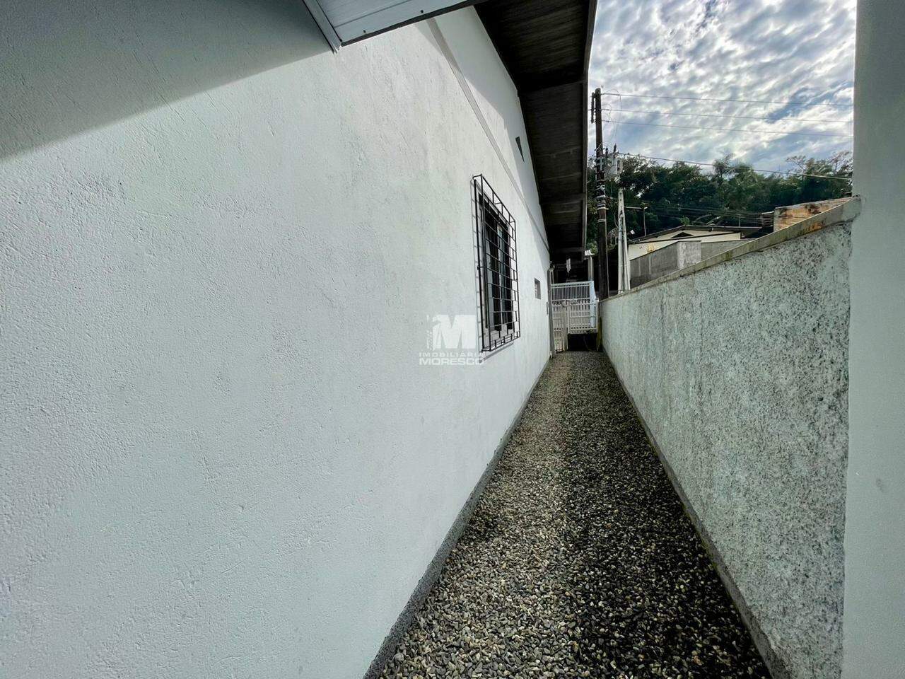 Casa à venda no bairro Primeiro de Maio: 