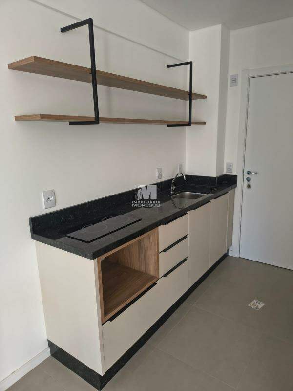 Flat para aluguel no bairro Santa Terezinha: 