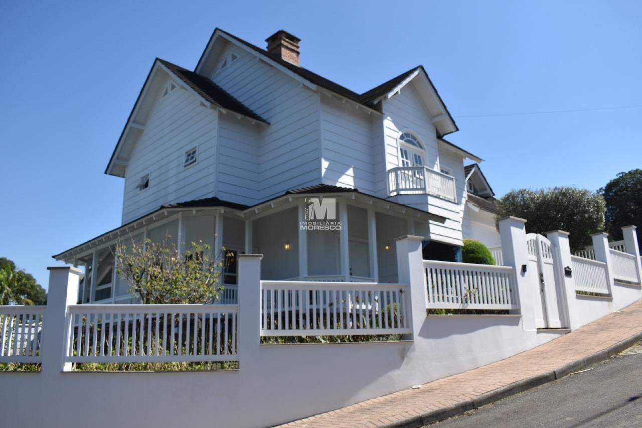 Casa de 350m² no bairro São Pedro, em Brusque | Eu Corretor