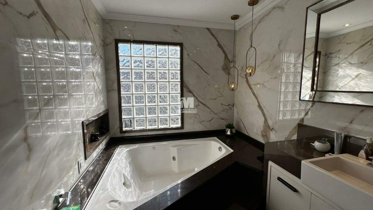 Casa à venda no bairro Centro I: