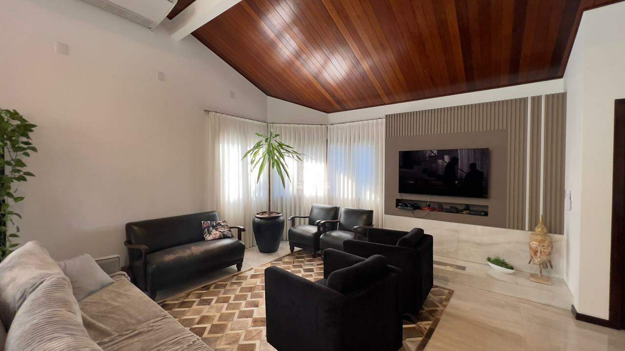Casa à venda no bairro Centro I: