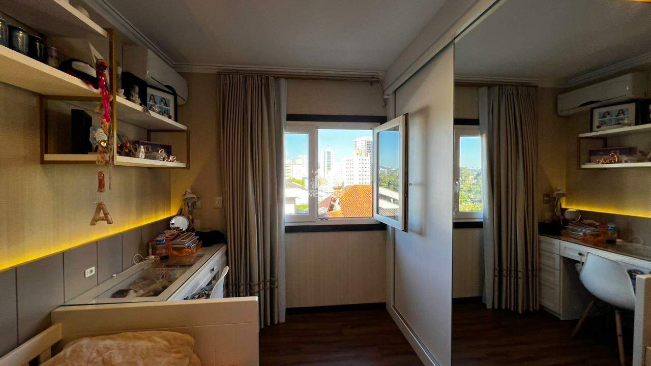 Casa à venda no bairro Centro I: