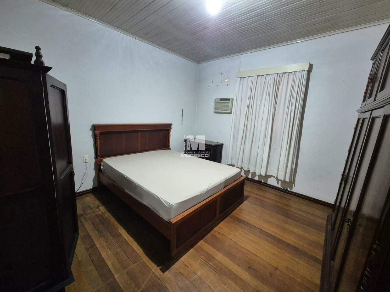 Casa Comercial à venda no bairro Centro: 