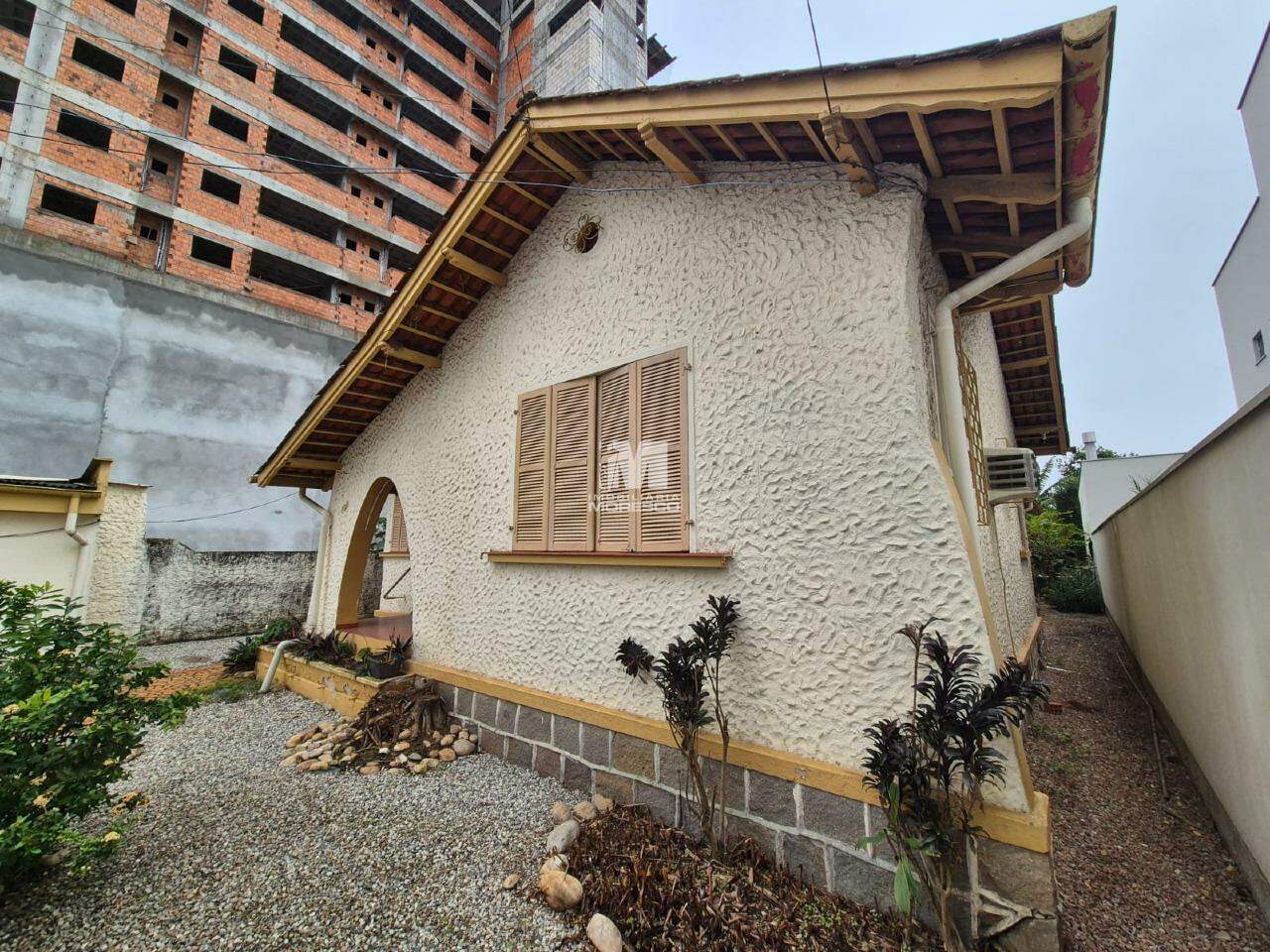 Casa Comercial à venda no bairro Centro: 