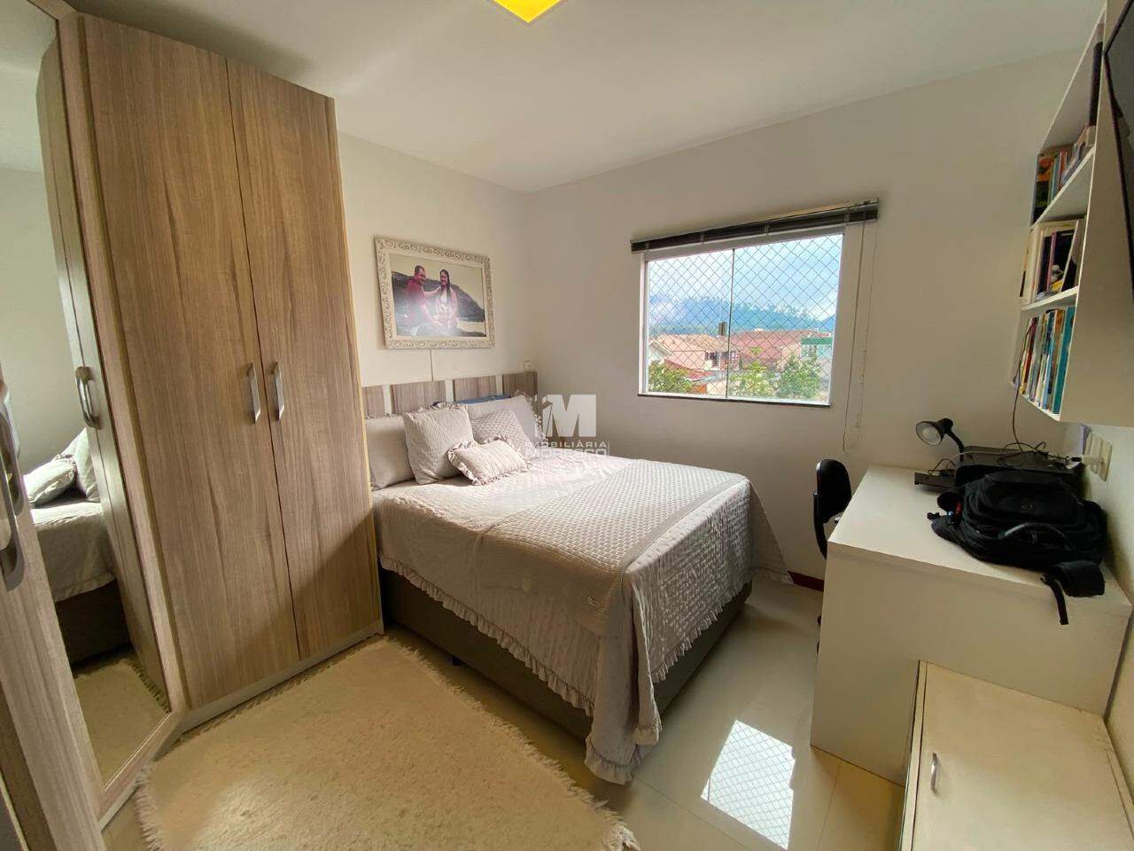 Apartamento à venda no bairro Santa Terezinha: 
