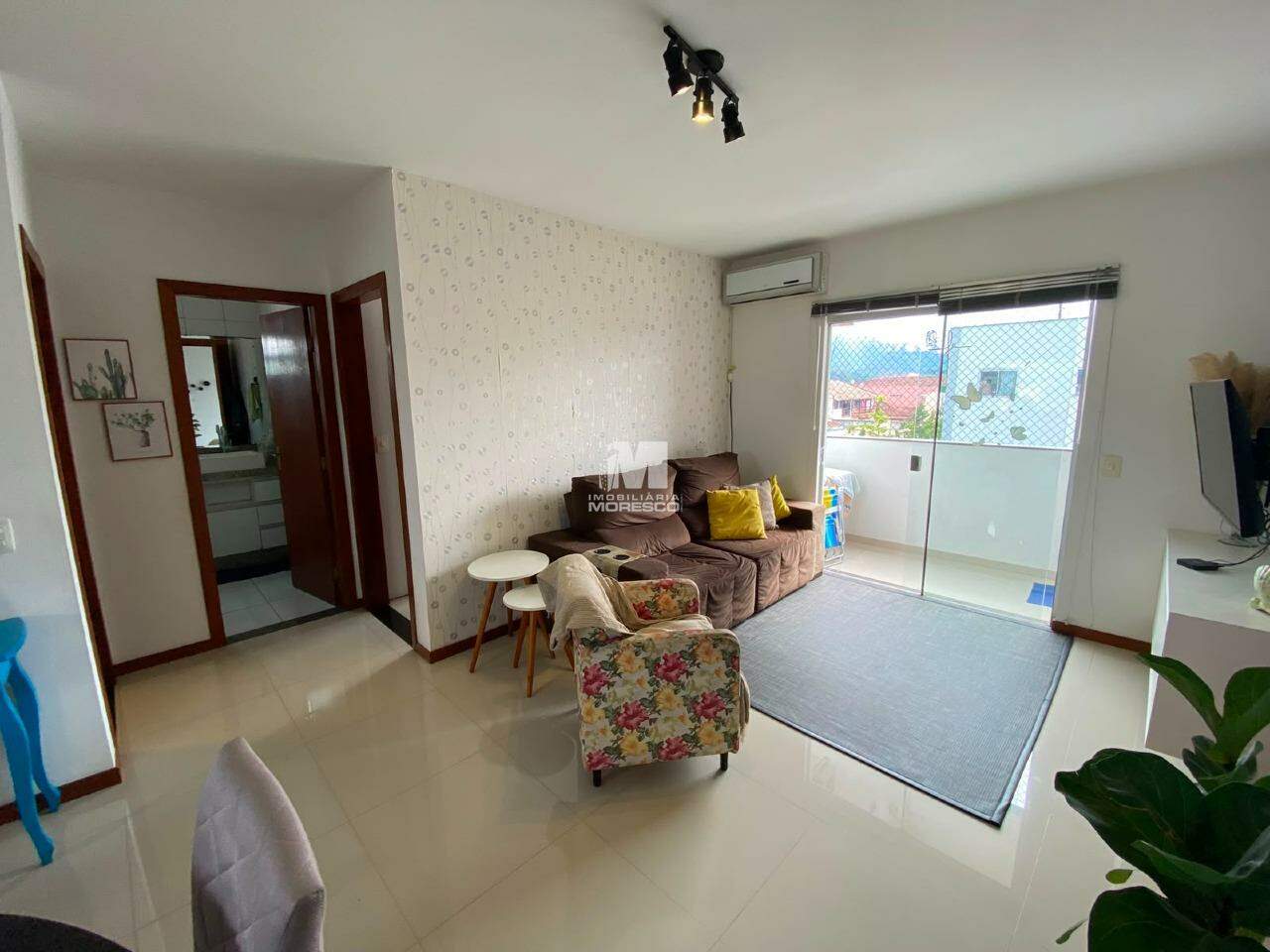 Apartamento à venda no bairro Santa Terezinha: 