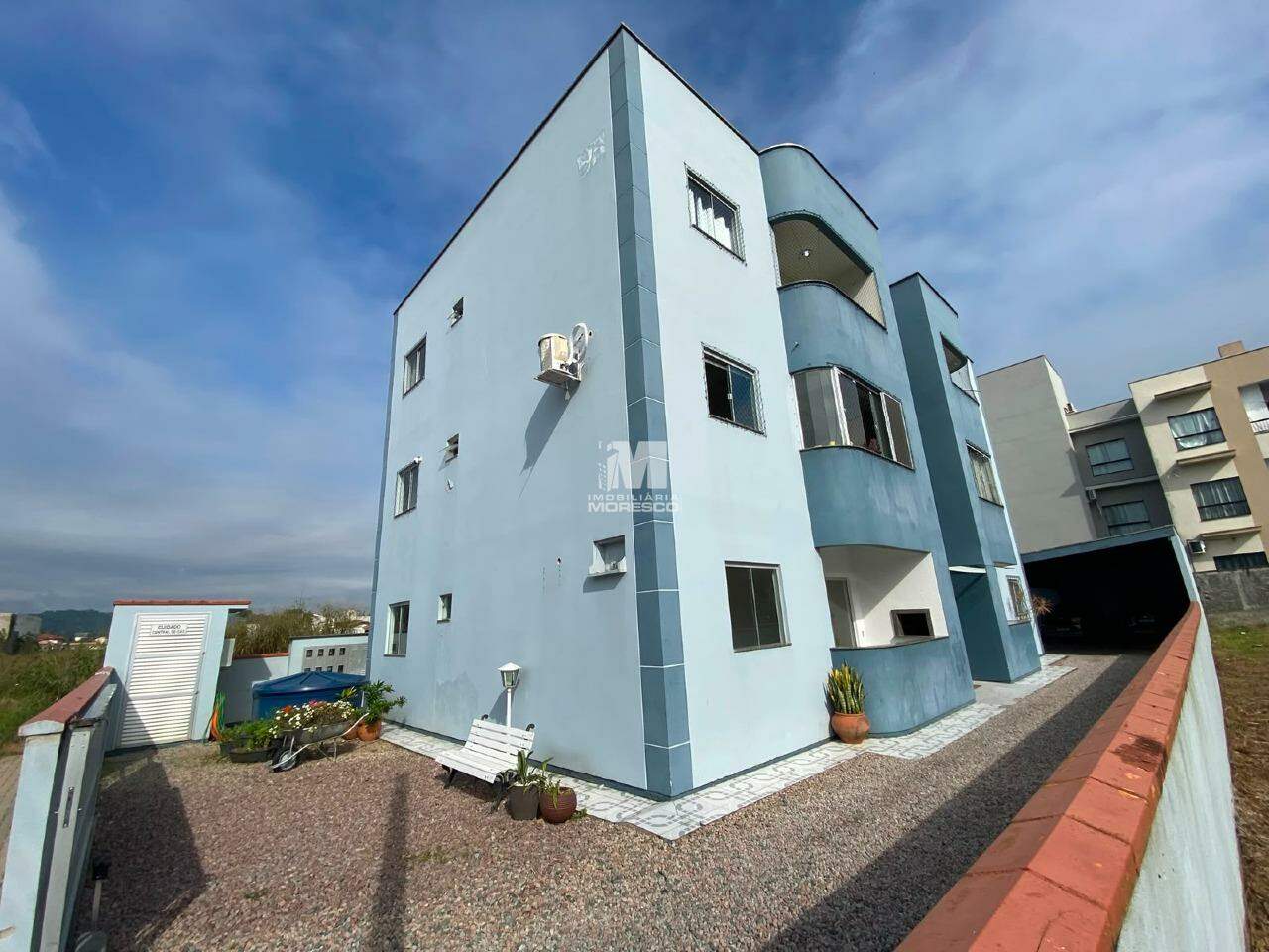 Apartamento à venda no bairro Santa Terezinha: 