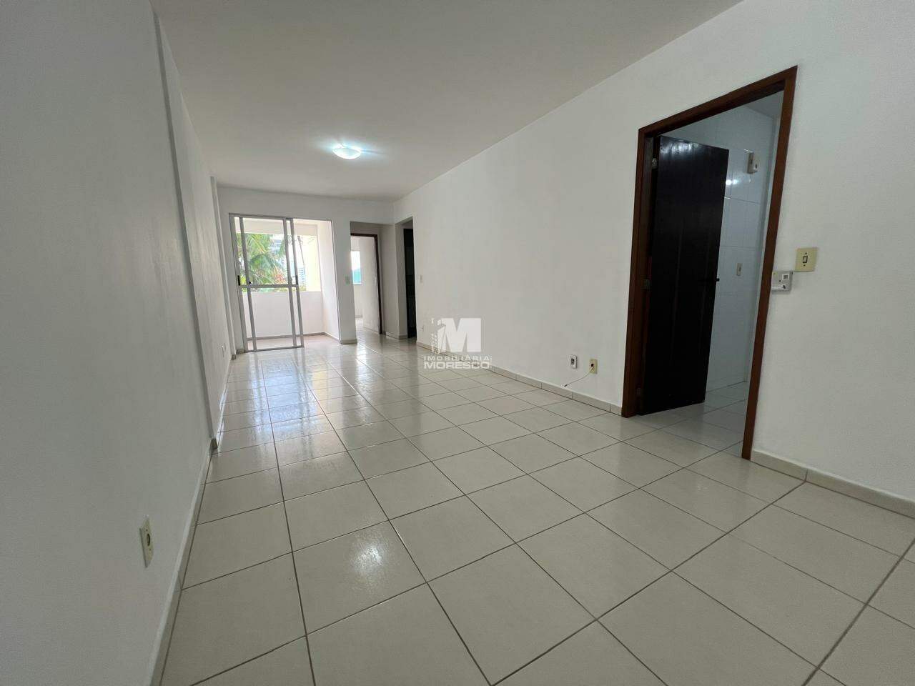 Apartamento à venda no bairro Centro I: 