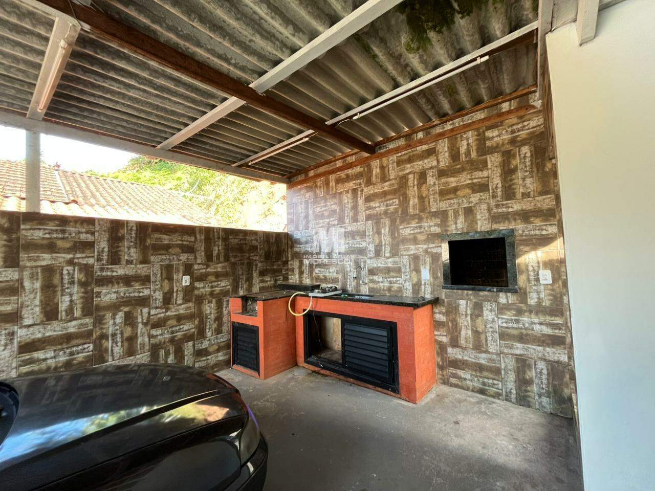Casa para aluguel no bairro Azambuja: