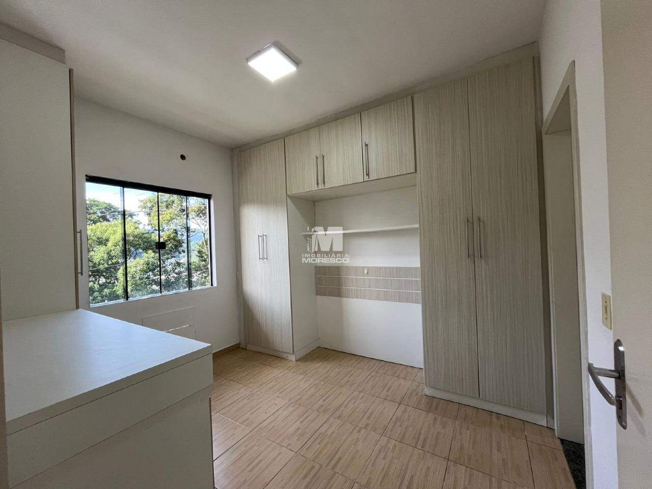 Casa para aluguel no bairro Azambuja: