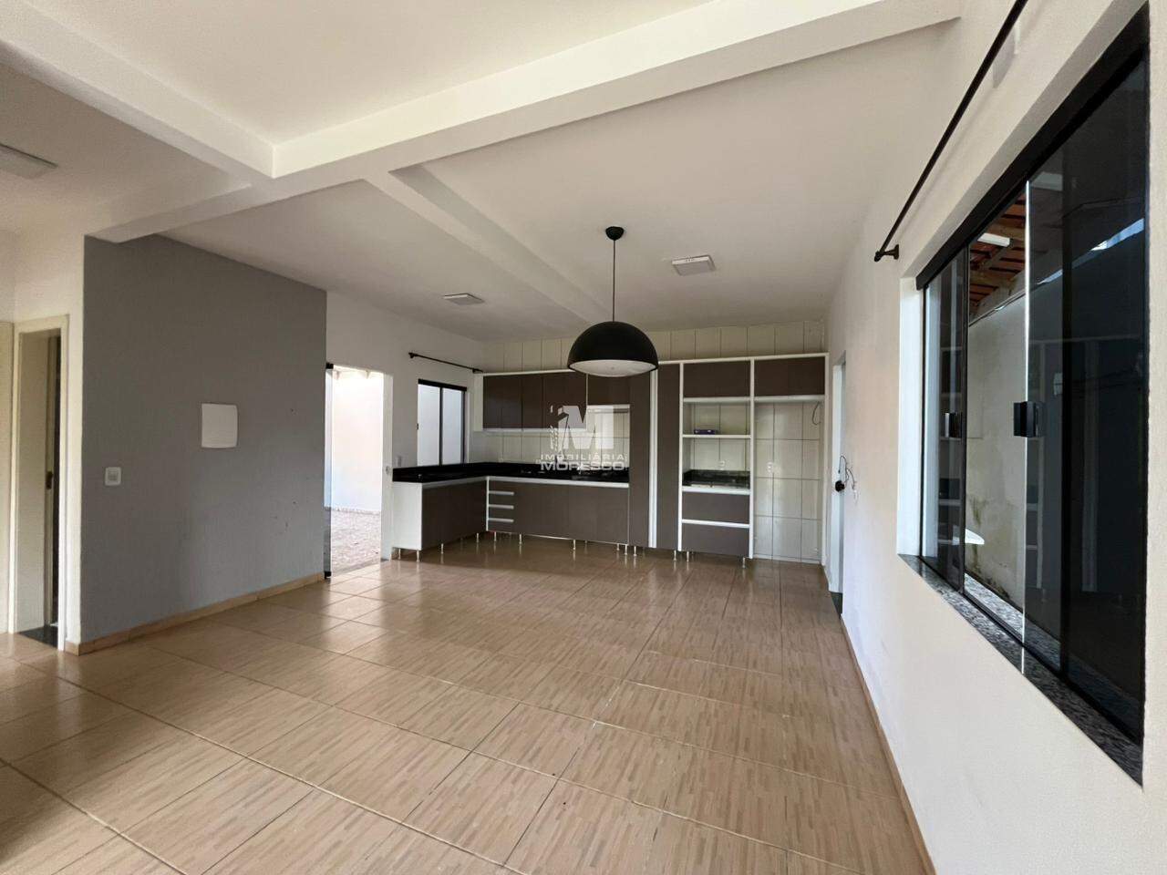 Casa para aluguel no bairro Azambuja: