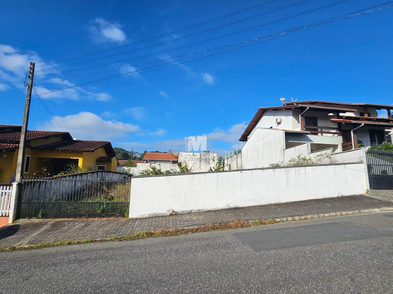 Terreno à venda no bairro Souza Cruz: 
