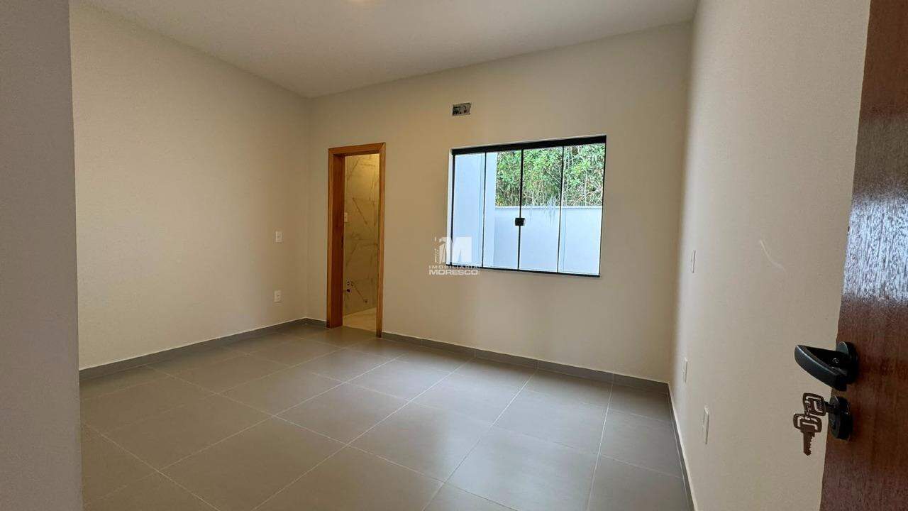 Casa à venda no bairro Guabiruba: 