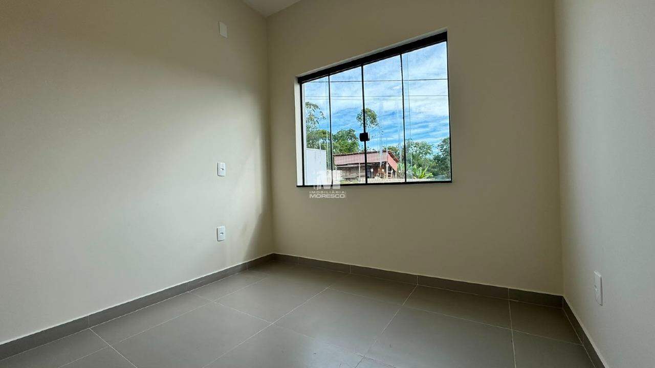 Casa à venda no bairro Guabiruba: 