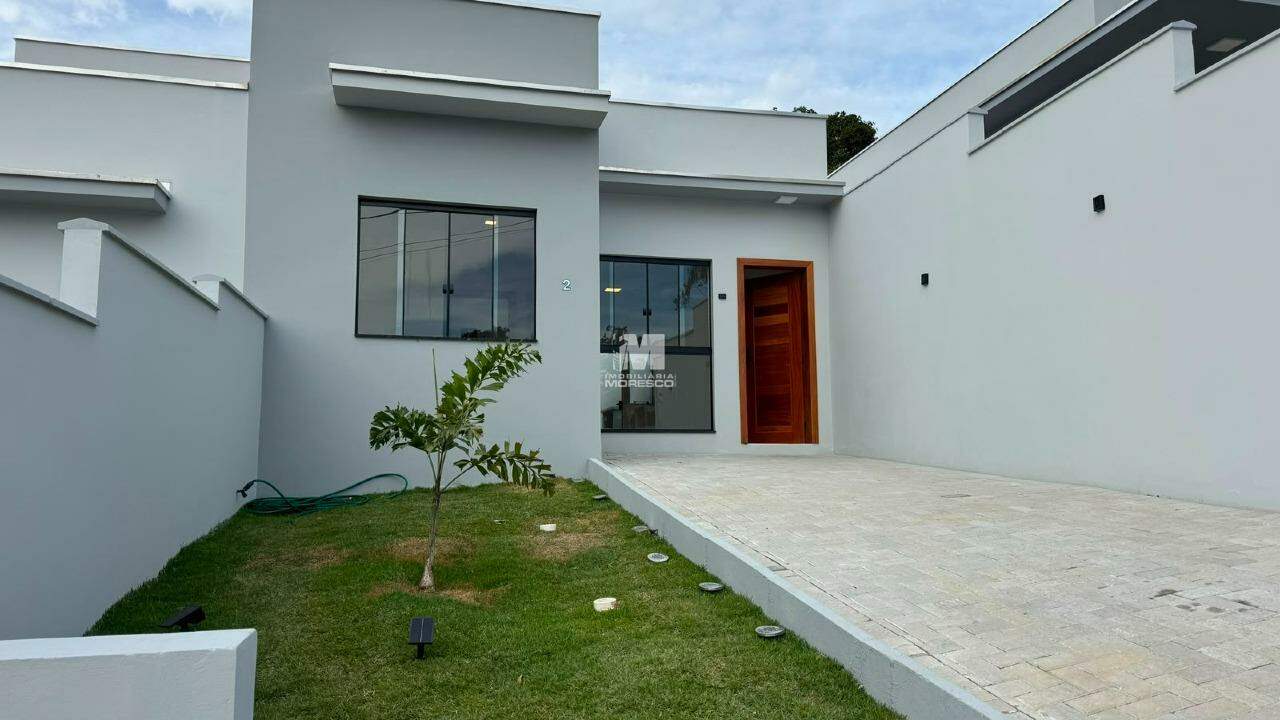 Casa à venda no bairro Guabiruba: 