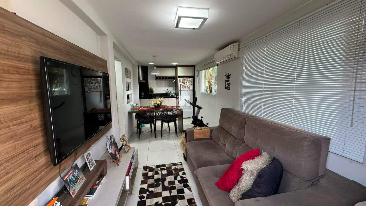 Casa à venda no bairro Águas Claras: 