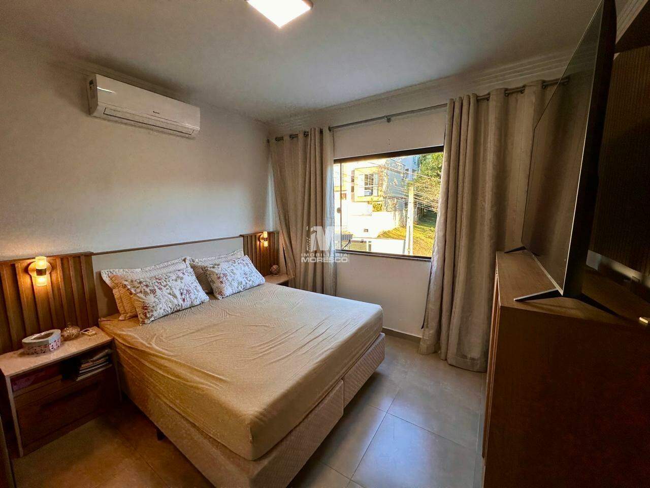 Casa à venda no bairro Dom Joaquim: