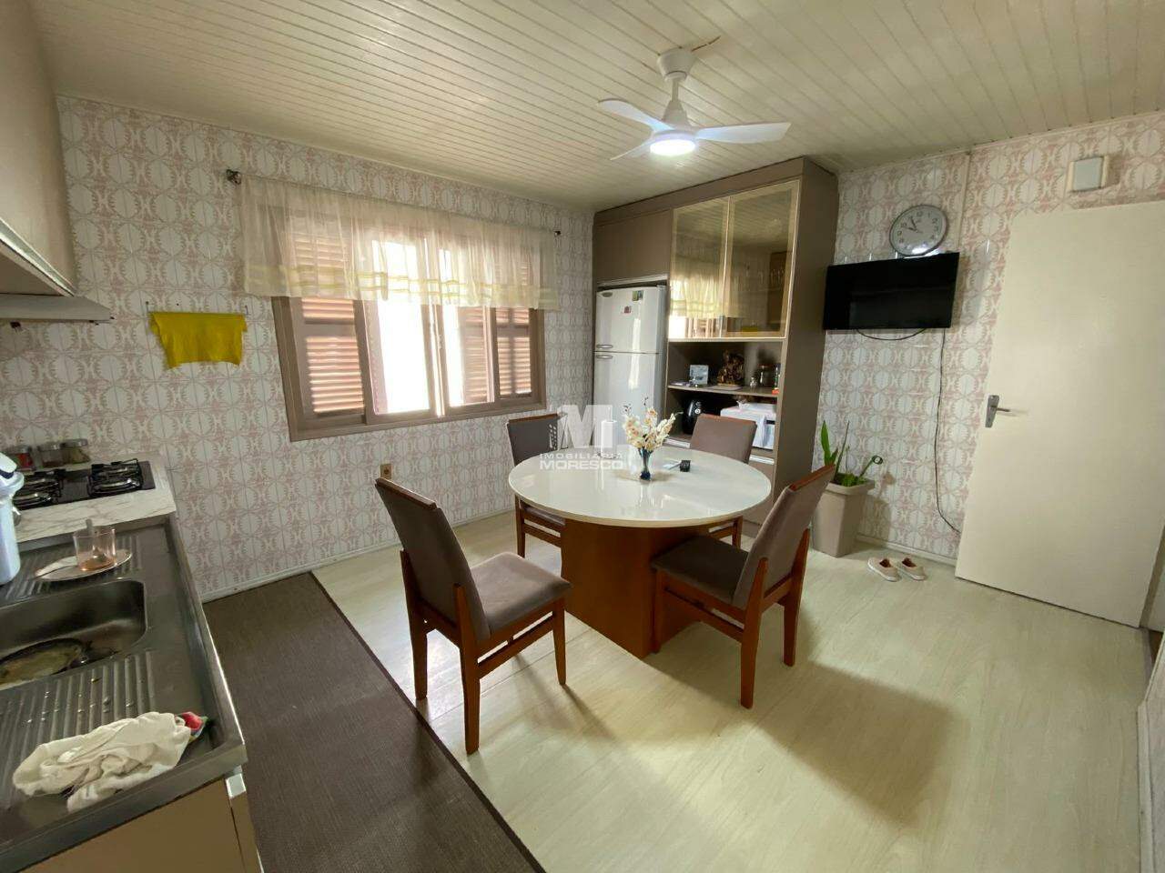 Casa à venda no bairro Guarani: 