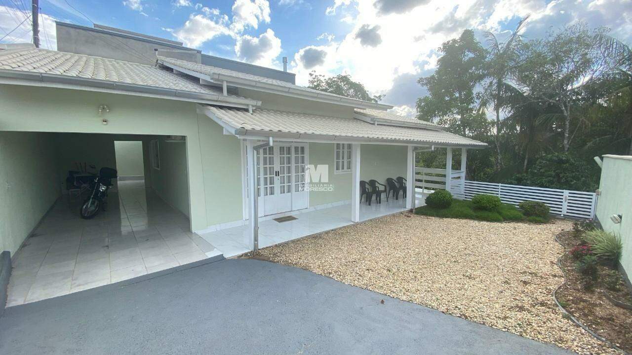 Casa de 3 quartos, 132m² no bairro Poço Fundo, em Brusque | Eu Corretor