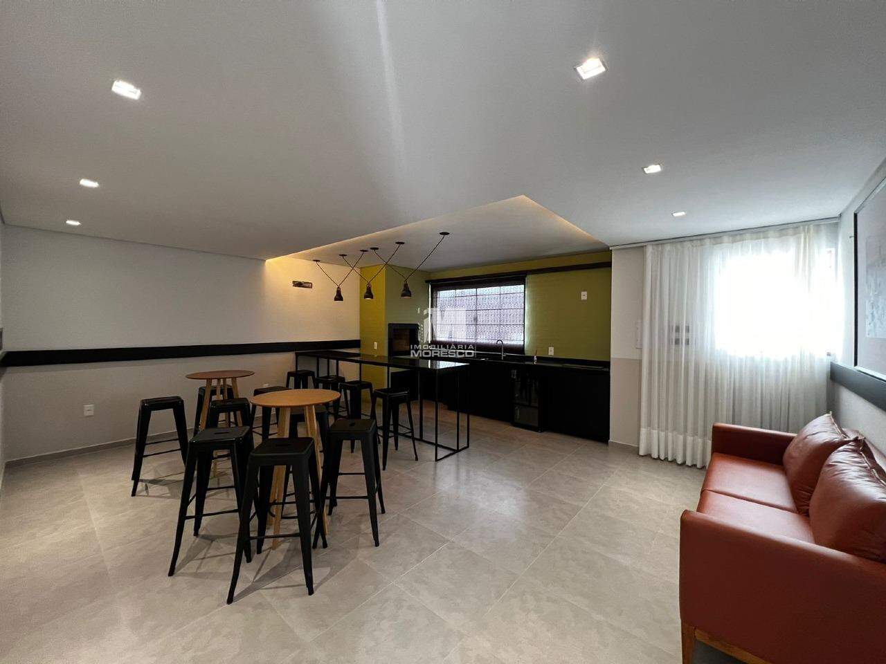 Flat para aluguel no bairro Santa Terezinha: 