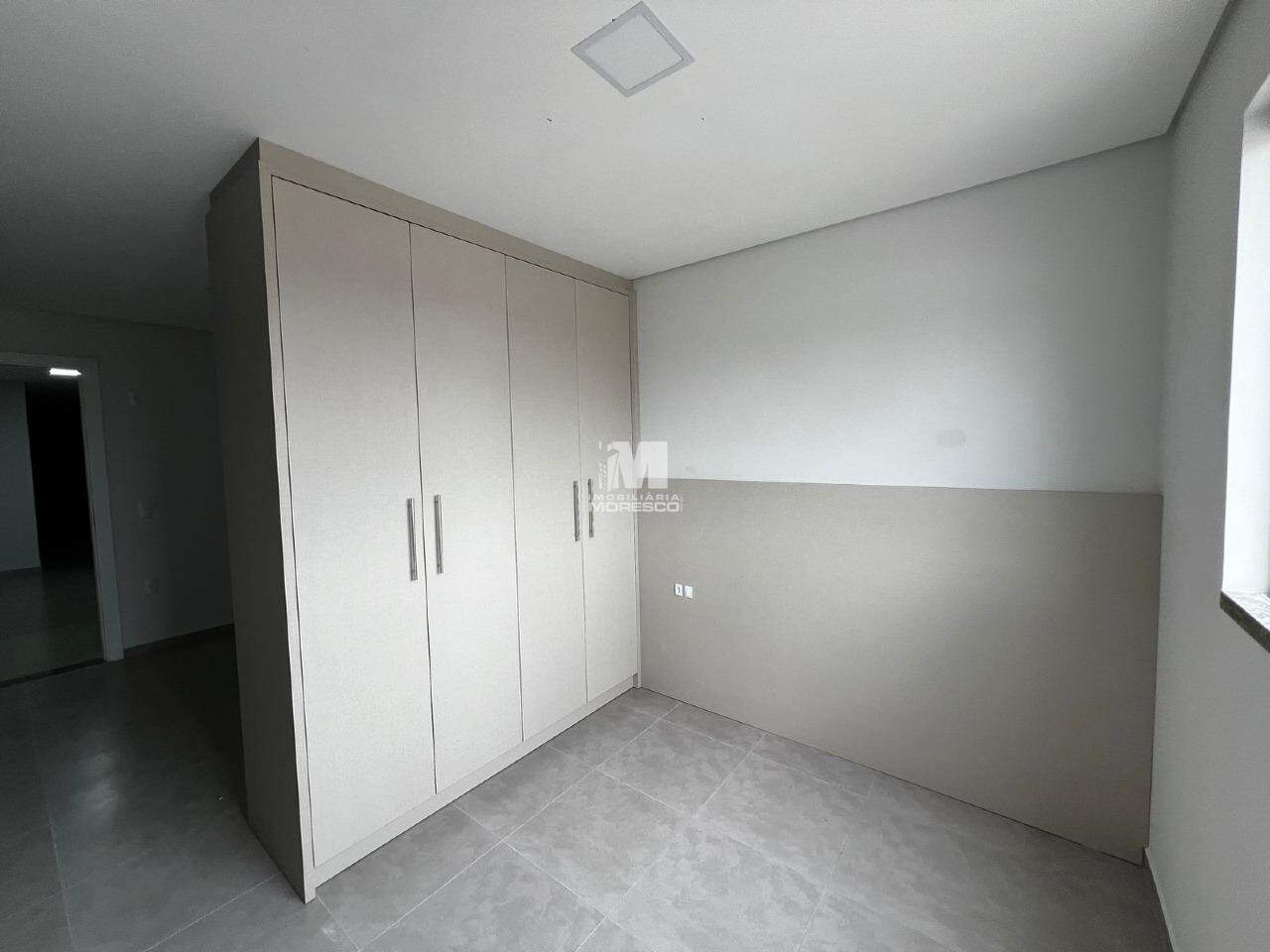 Flat para aluguel no bairro Santa Terezinha: 