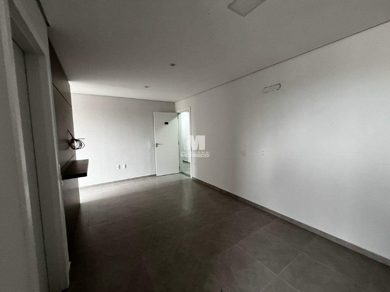 Flat para aluguel no bairro Santa Terezinha: 