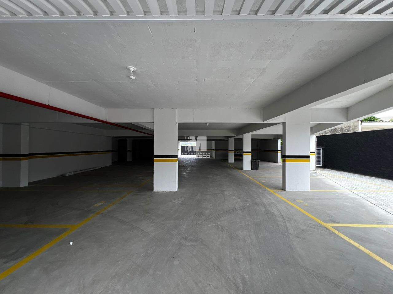 Flat para aluguel no bairro Santa Terezinha: 