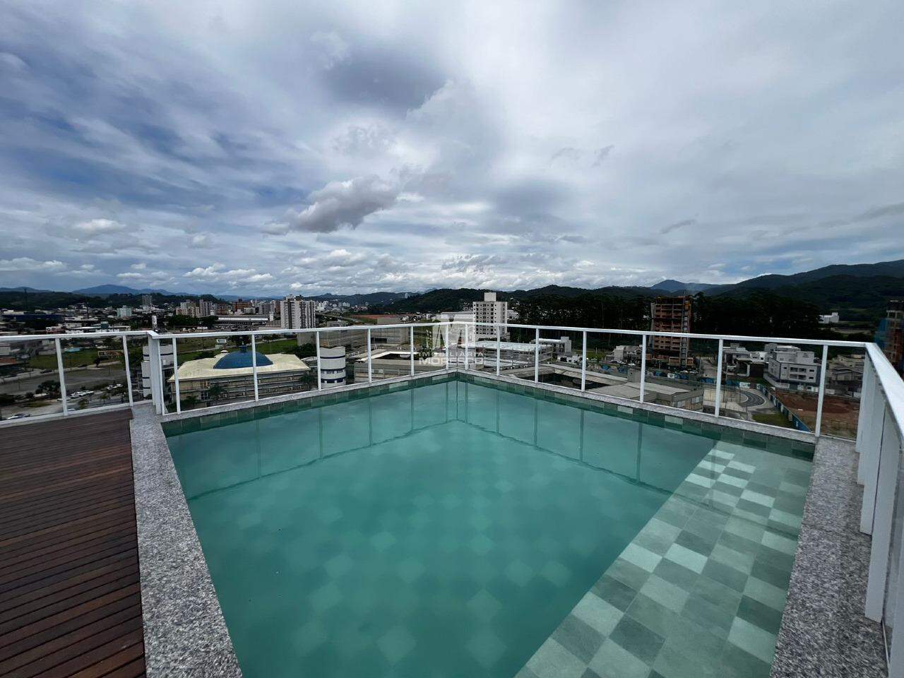 Flat para aluguel no bairro Santa Terezinha: 