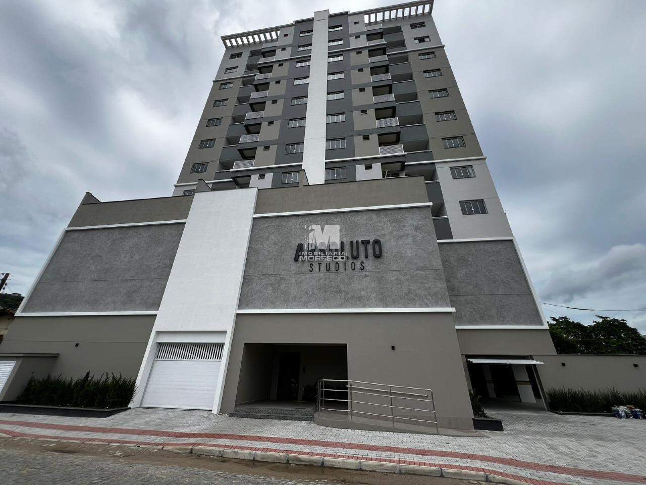 Flat para aluguel no bairro Santa Terezinha: 