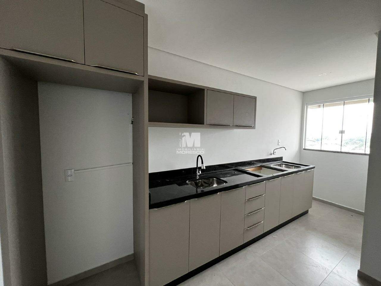 Flat para aluguel no bairro Santa Terezinha: 