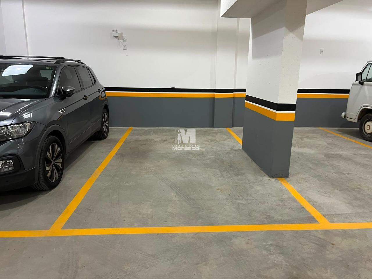 2 vagas de garagem(separadas)