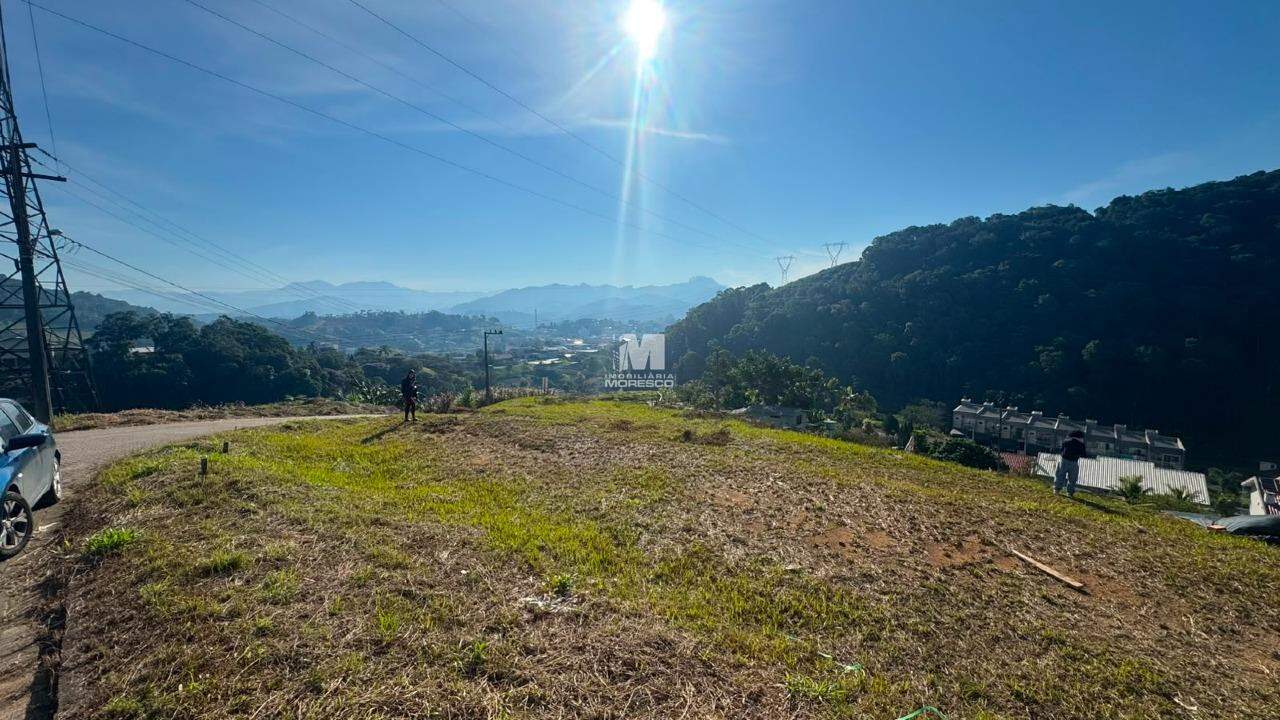 Terreno à venda no bairro Dom Joaquim: 
