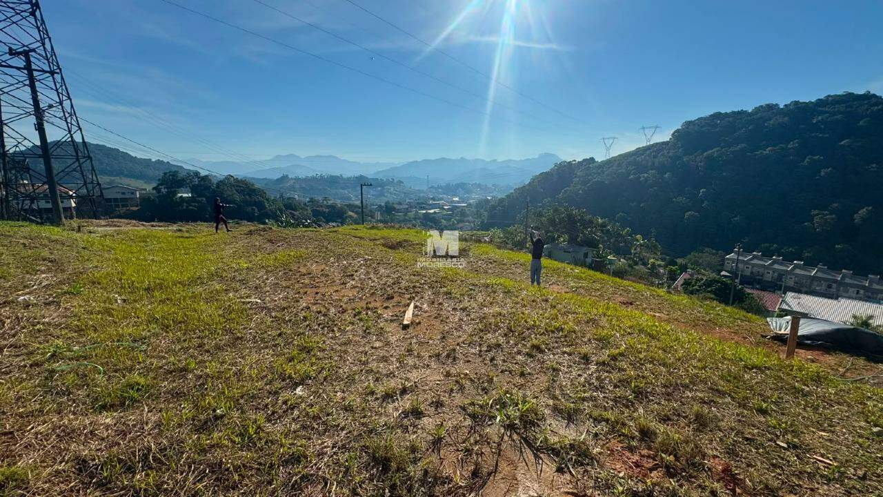 Terreno à venda no bairro Dom Joaquim: 