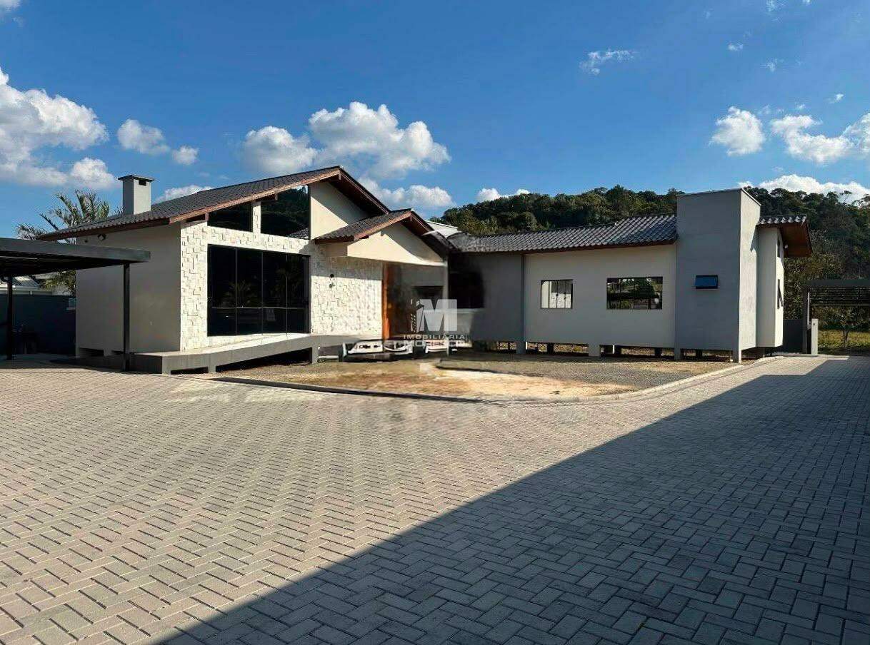 Casa de 3 quartos, 161m² no bairro São Pedro, em Brusque | Eu Corretor