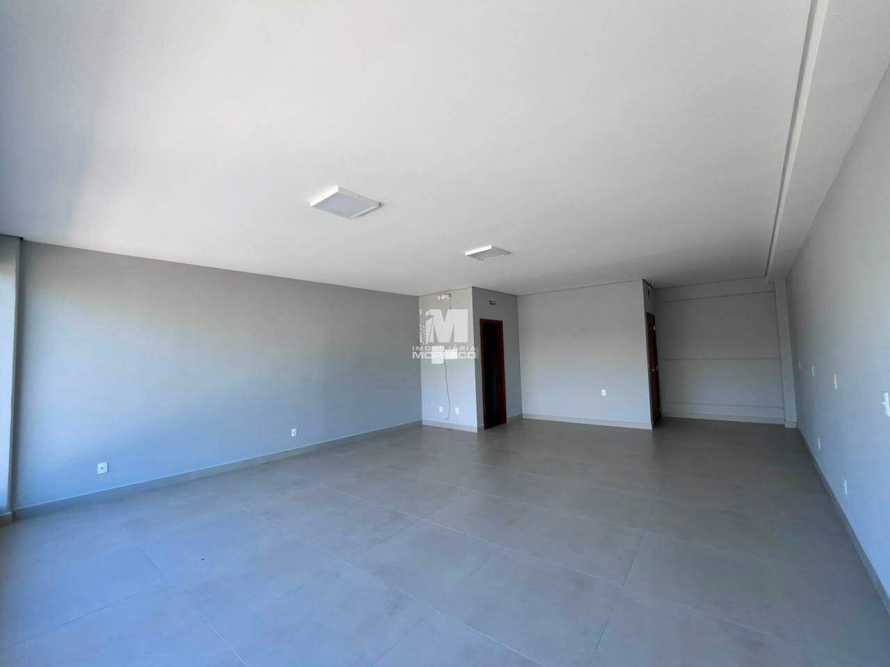 Sala Comercial de 49m² no bairro Centro, em Guabiruba | Eu Corretor