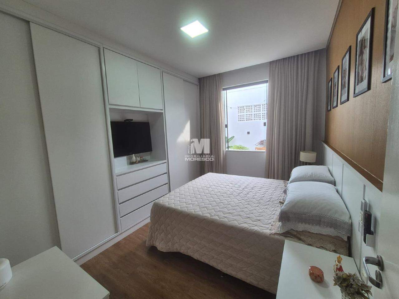 Casa à venda no bairro Guabiruba Sul: 