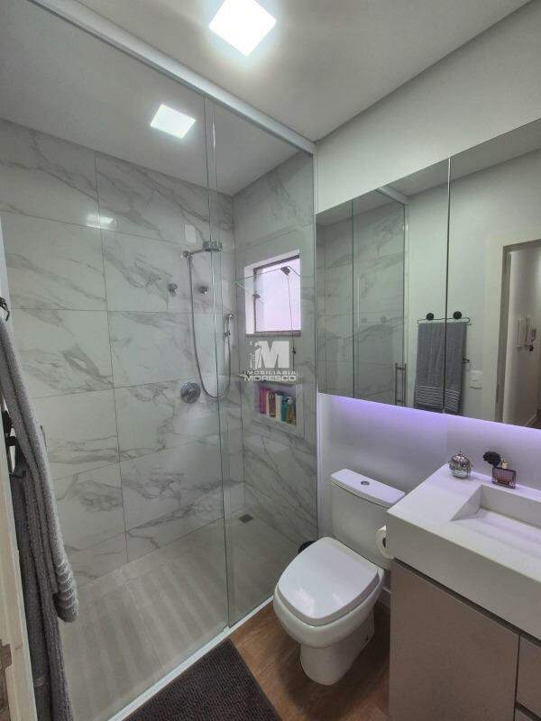 Casa à venda no bairro Guabiruba Sul: 