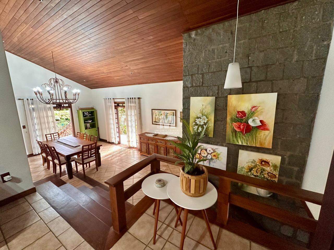 Casa de 3 quartos, 325m² no bairro Azambuja, em Brusque | Eu Corretor