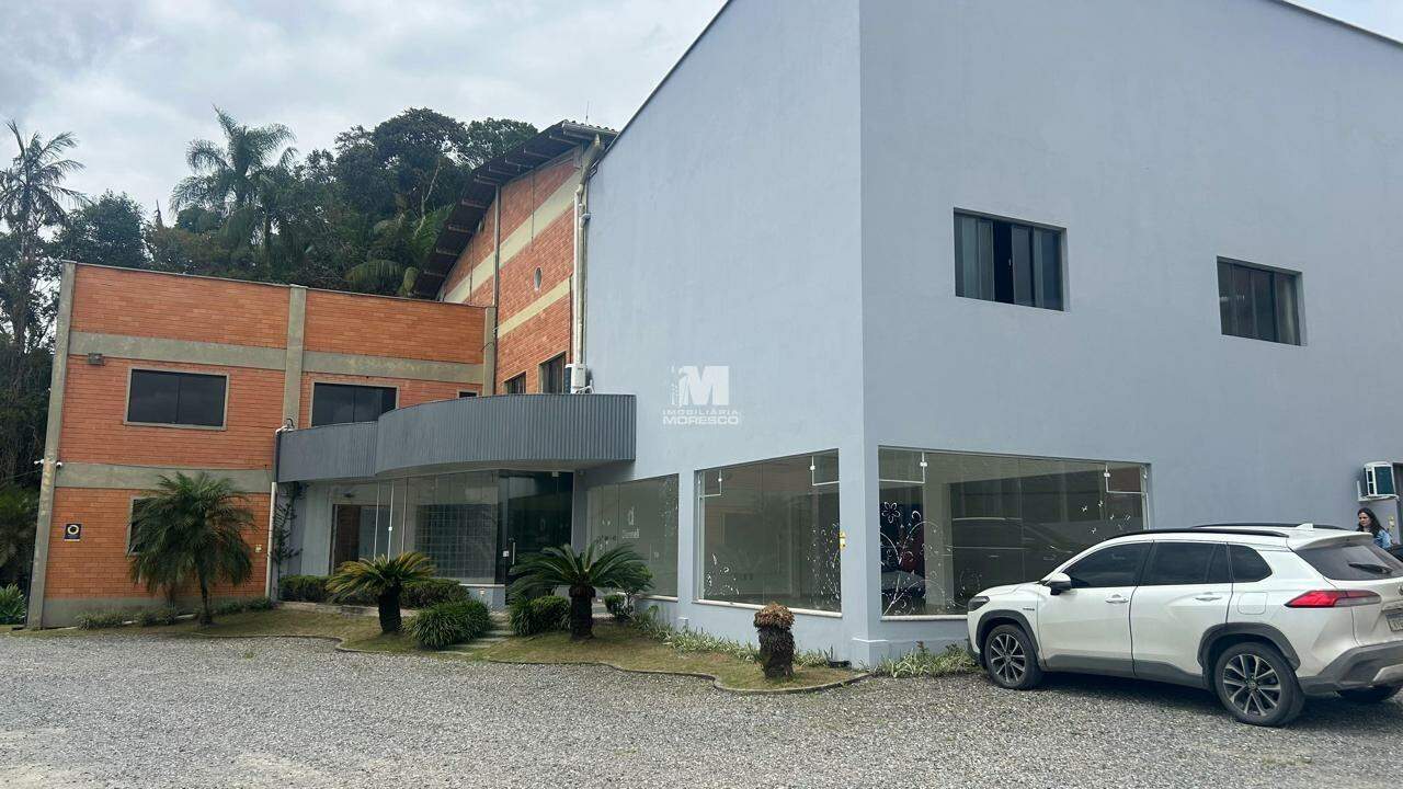 Sala Comercial de 450m² no bairro São Pedro, em Guabiruba | Eu Corretor