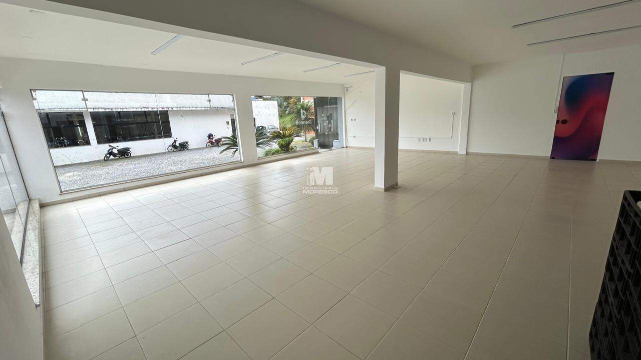 Sala Comercial de 450m² no bairro São Pedro, em Guabiruba | Eu Corretor